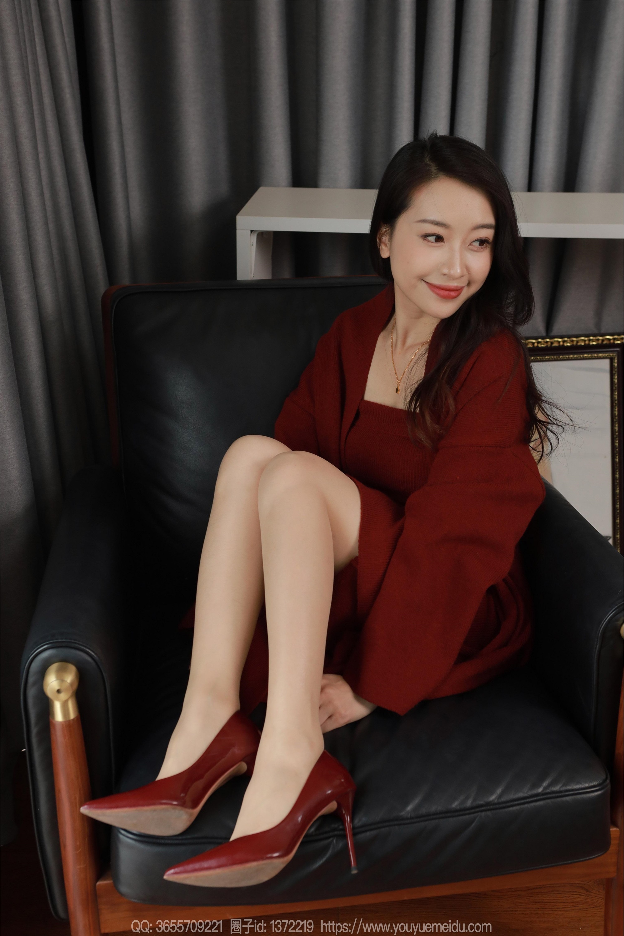 IESS异思趣向  2025.01.31 丝享家 1965 小婕《红色针织裙（下）》